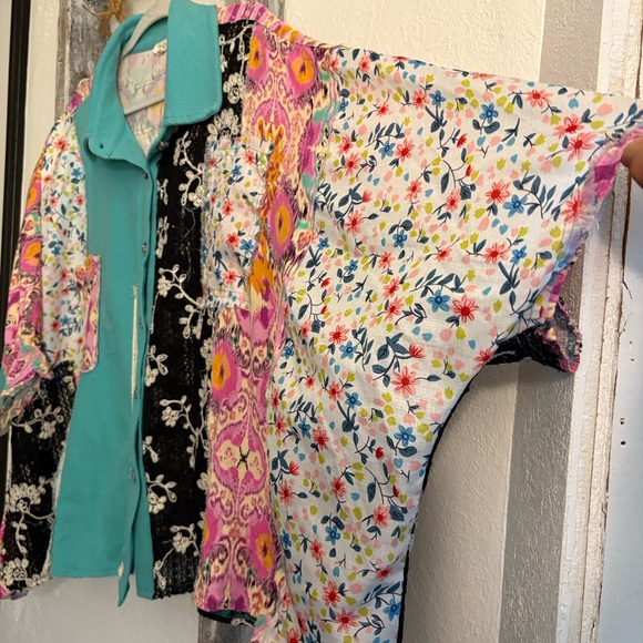 POL Multicolor Patchwork top - Picture 8 of 8